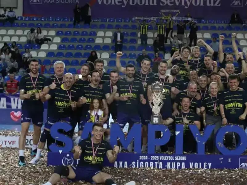 Fenerbahçe, Kupa Voley'de Tarih Yazdı: Şampiyonluk Geri Dönüşü