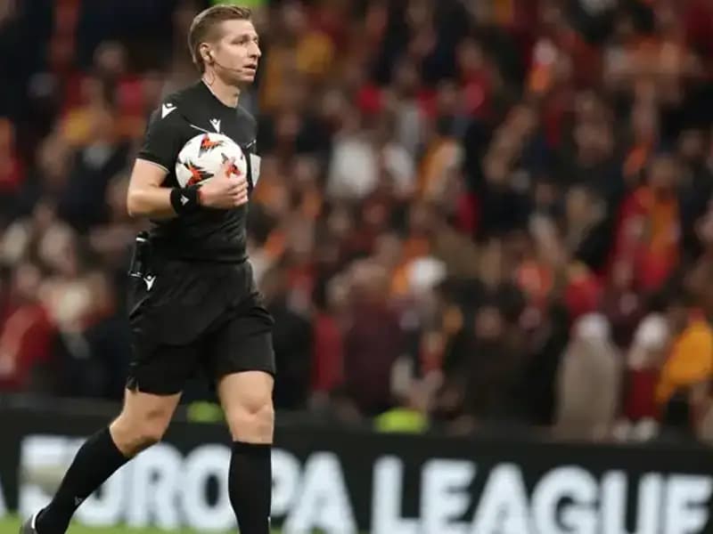 Galatasaray-Antalyaspor Maçında VAR’ı Yönetmeye Asıl Belçikalı Lawrence Geldi!