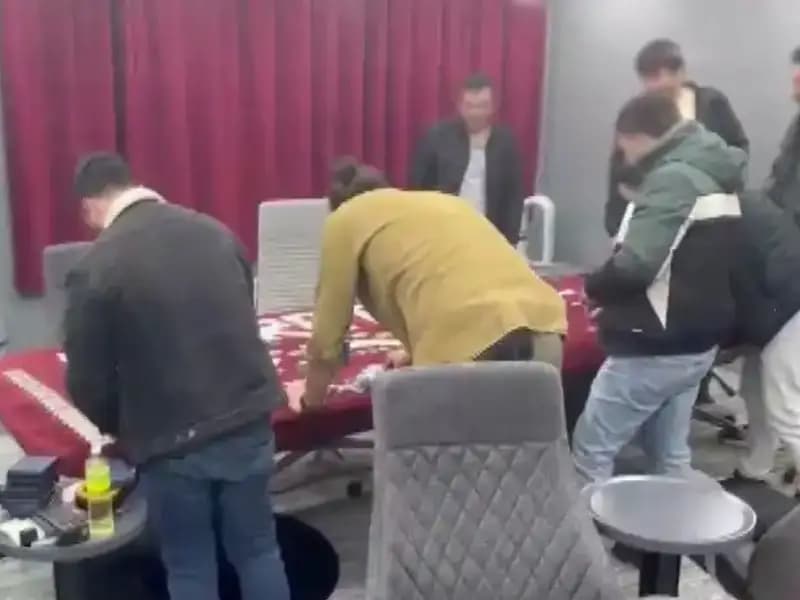 İstanbul Villa Baskını: Kumarhane Operasyonu ile Suçüstü Yakalananlar