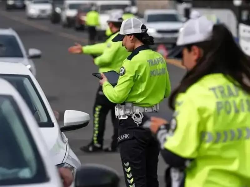 Haftada Binlerce Sürücüye Trafik Cezası: Nedenleri ve Sonuçları