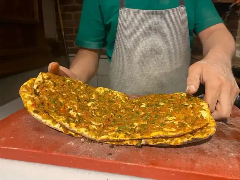İstanbul'da Lahmacun Fiyatları: Semtler Arasındaki Farklar Neden Bu Kadar Büyüdü?