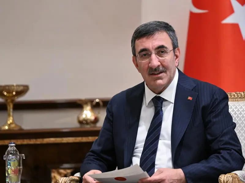 Cumhurbaşkanı Yardımcısı Yılmaz, Genç Çiftlere Maddi Destekler Vaad Ediyor