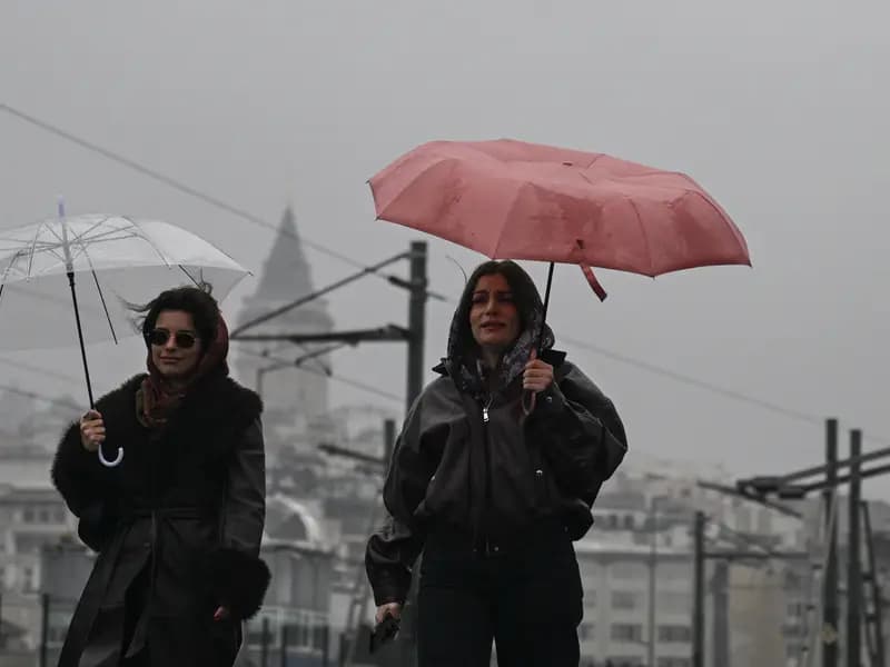 İstanbul'da Bahar Geldi Derken Sıcaklık 6 Derece Düşecek