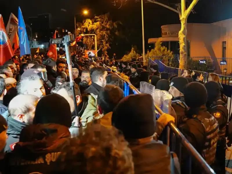 Ekrem İmamoğlu Protestolarında Dikkat Çeken Gelişmeler: Yaralı Polisler ve Gözaltılar