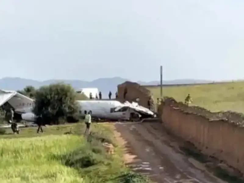 Uçak Kazası: Pistten Çıkan Uçak Duvara Çarptı, Korku Dolu Anlar