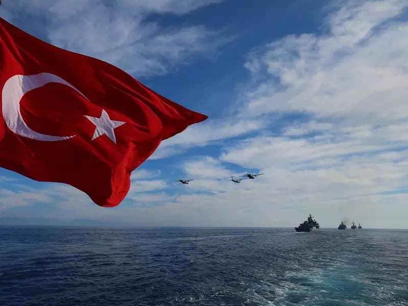 Türkler Avrupa'yı Gemide Geçiyor!