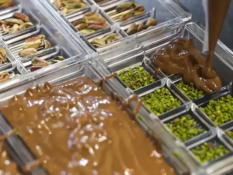 Dubai'nin Çikolata İhtiyaçları İçin Fıstık Kıtlığı: Karneyle Satış Geliyor!