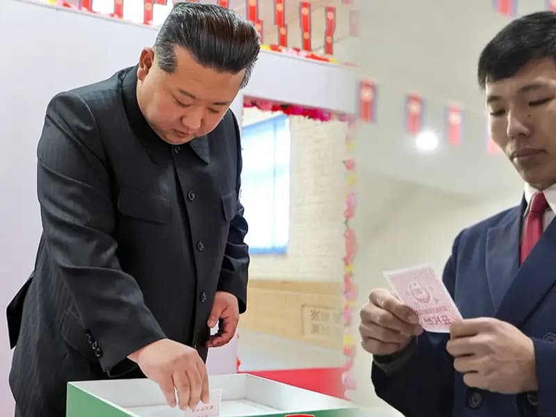 Kuzey Kore'de Seçim: Kim Jong Un Yüzde 99.93 Oy Aldı