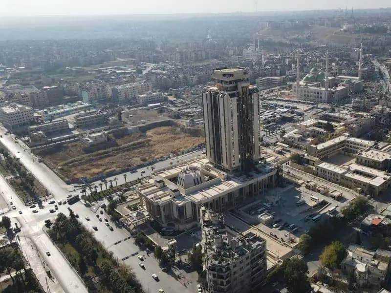 Halep'te Yeniden İnşaat Çalışmaları İçin Türk Şirketlerine İhtiyaç Var