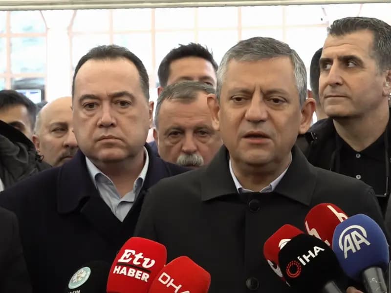 Özgür Özel: İran'da İstikrarı Bozacak Her Şey Tehdit Oluşturuyor