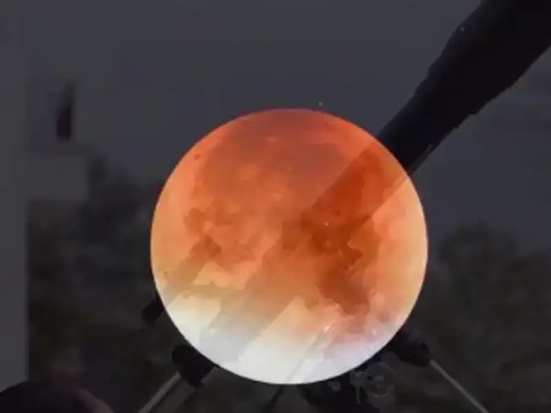 Kanlı Ay Tutulması Gecesi: İzlemek için Geri Sayım Başladı!