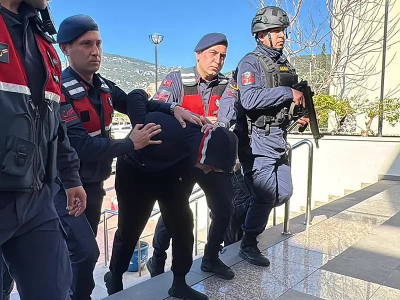 Interpol'un Aranan Şahsı Bodrum'da Yakalandı