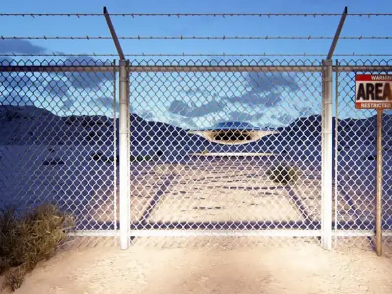 51. Bölge’nin Sırları: Çöl Ortasında Gizli Bir Üs Mü Var?