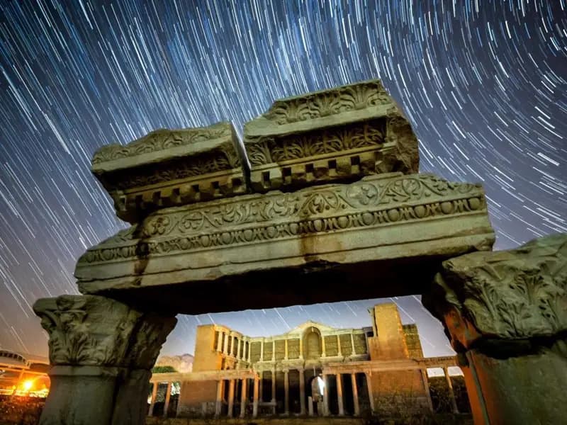 Meteor Yağmuru Bu Gece Başlıyor: Ne Zaman, Nereden İzlenebilir?