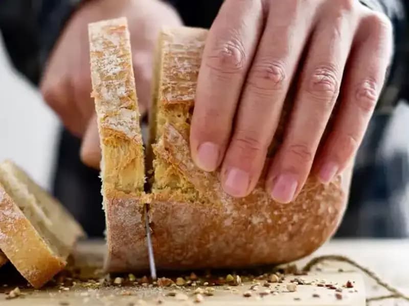 Kızarmış Ekmek mi Yoksa Taze Ekmek mi: Sağlık İçin Hangisi Daha İyi?