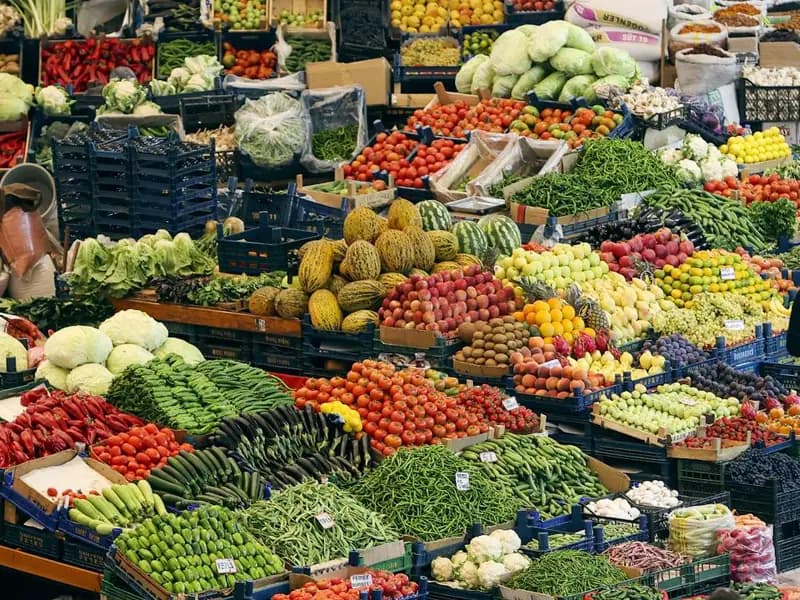 Maliye, Halleri ve Sosyete Pazarlarını İncelemeye Aldı