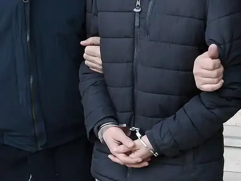 Samsun’da Hırsızlık ve Silahlı Tehdit Suçlarından Aranan Firari Hükümlü Yakalandı