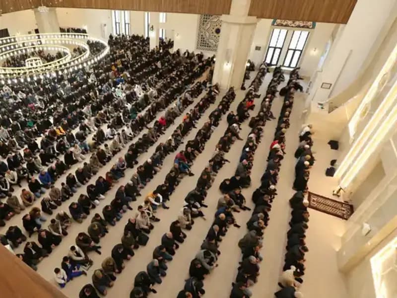 Cuma Namazı Saatleri: 4 Nisan 2025'te Hangi İllerde Kaçta Kılınacak?