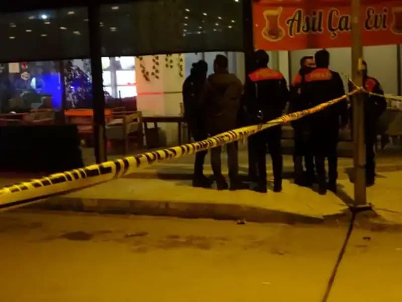 Kahvehanede Silahlı Saldırı: Bir Ölü, Dört Yaralı!
