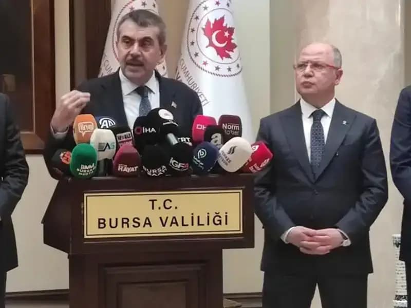 Bakan Tekin: Protestolara Katılan Çalışanlara Yaptırım Uyarısı