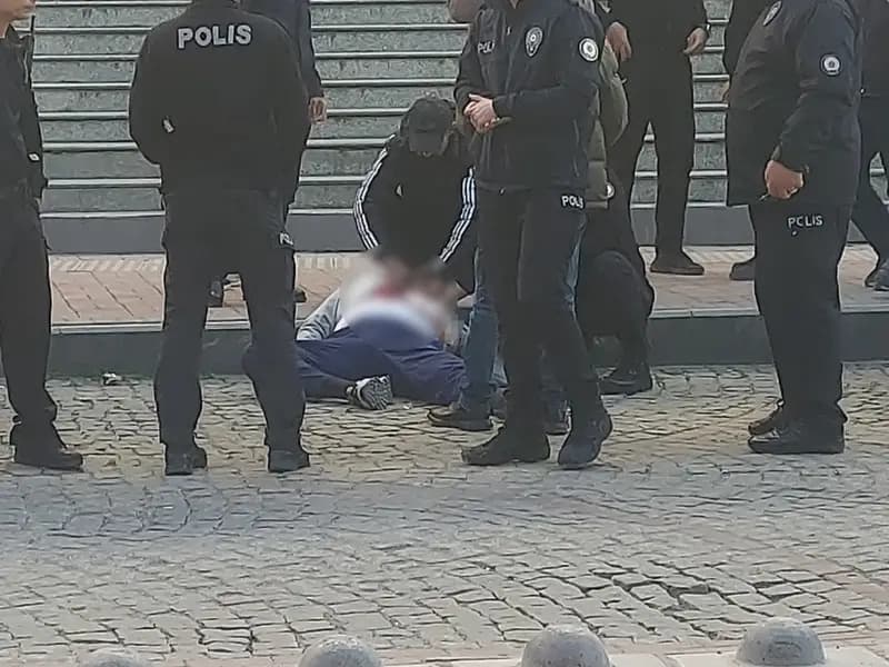 Kocaeli'de Duruşma Çıkışında Cinsel İstismar Davası Cinayete Dönüştü