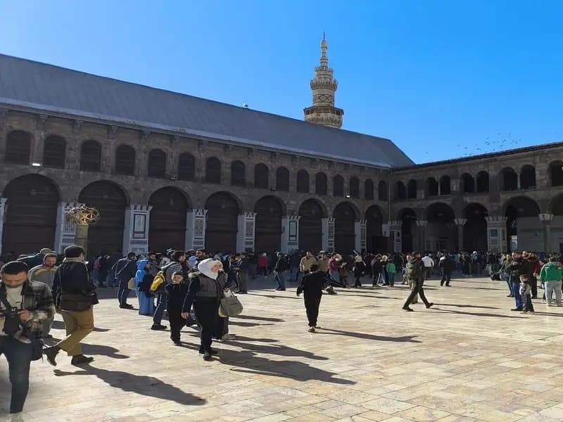 Emevi Camii İmamı: Erdoğan'ın Yardım Eli İyilik Dolu