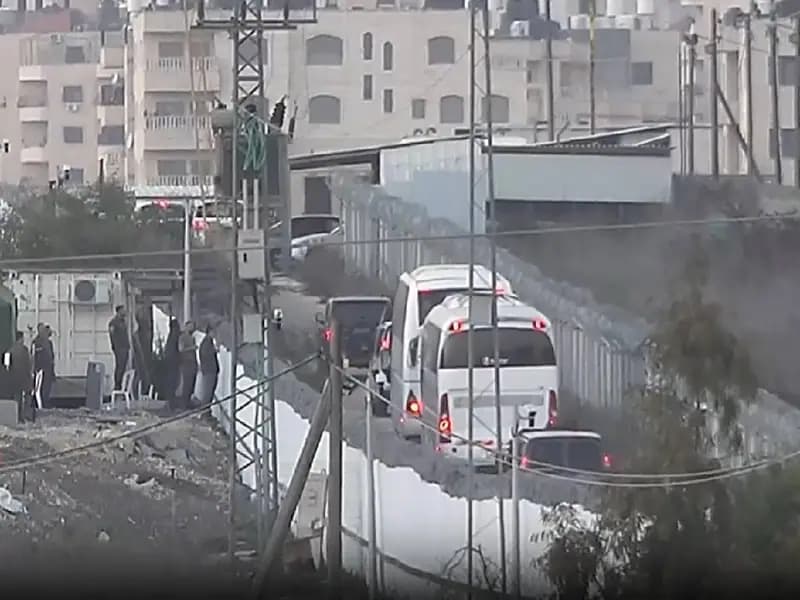 183 Filistinli Esir Kızılhaç'a Teslim Edildi