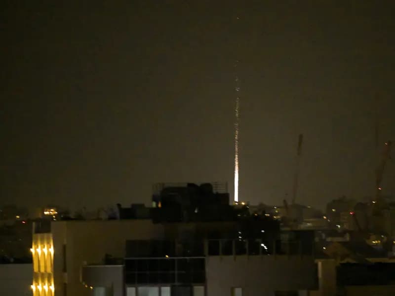 İran Savaşı 13. Güne Girdi: Gece Boyu Sirenler Çaldı