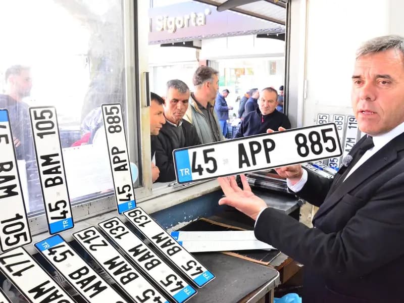 Manisa'da APP Plakaları Yanlış Anlaşıldı, İade Edildi