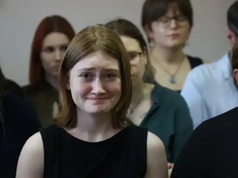 Rusya'da Savaş Karşıtı Aktivist Darya Kozyreva, Hapis Cezasıyla Yargılandı