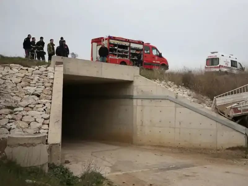 Kamyonet Alt Geçide Düştü: Trajik Kaza Sonrası Bir Kayıp