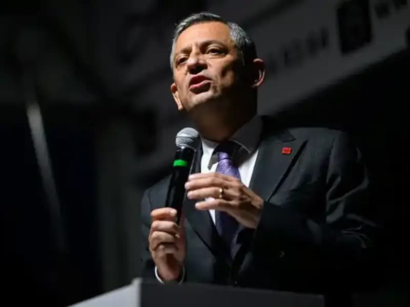 Özgür Özel'den Emekli İkramiyesi Üzerine Sert Tepki Geldi