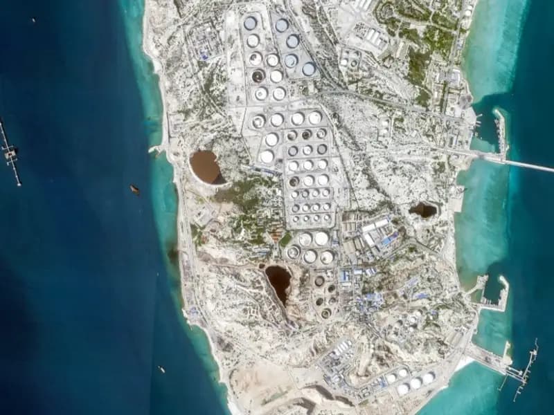 İran, Hark Adası'na Mayın Döşeyerek ABD'ye Hazırlanıyor