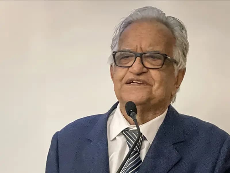 Tıp ve Edebiyat Dünyasında Kaybedilen Bir Deha: Hatemi