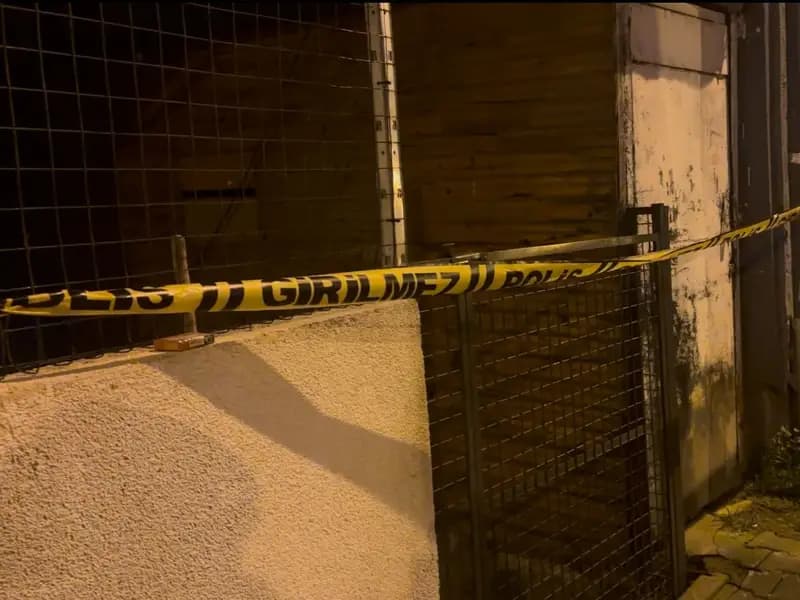 Sarıyer'de Yağışlar Sonrası Toprak Kayması: 6 Bina Tehlikede