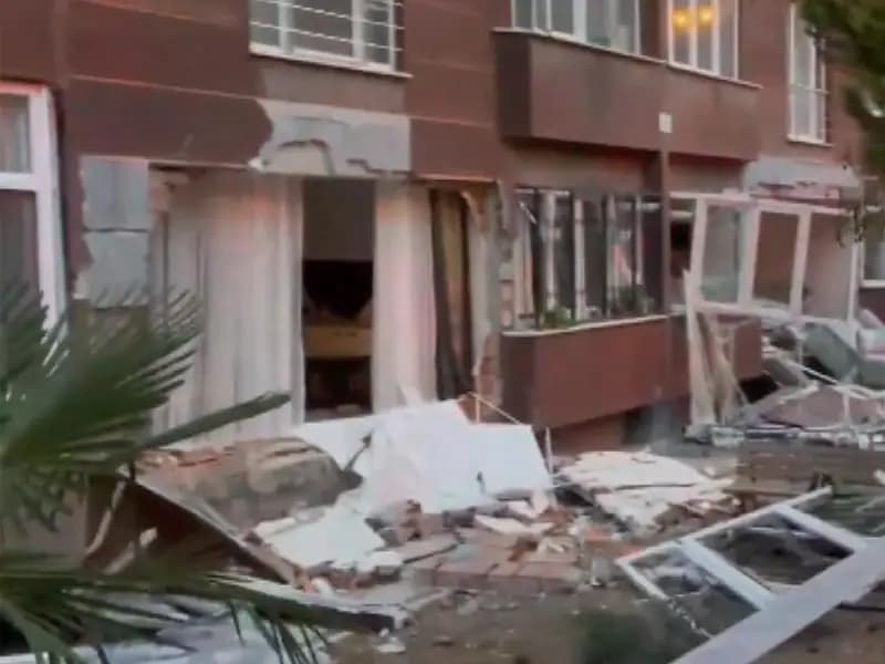 İstanbul'daki Apartmanda Patlama: 1 Kişi Öldü