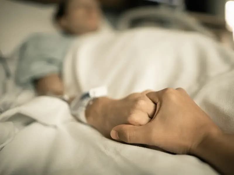 İngiltere'de Pankreas Kanseri: Doktorlar Belirtileri Göz Ardı Etti