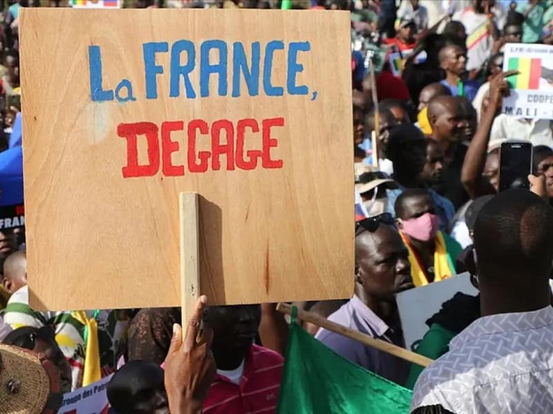 Fransız Kışı Afrika'yı Esir Aldı