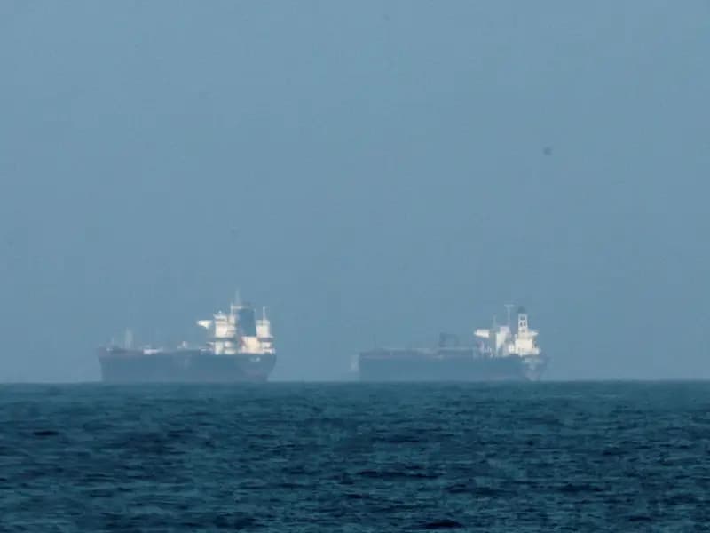 Hürmüz Boğazı'nda Mahsur Kalan Denizcilerden Tehlike Mesajları