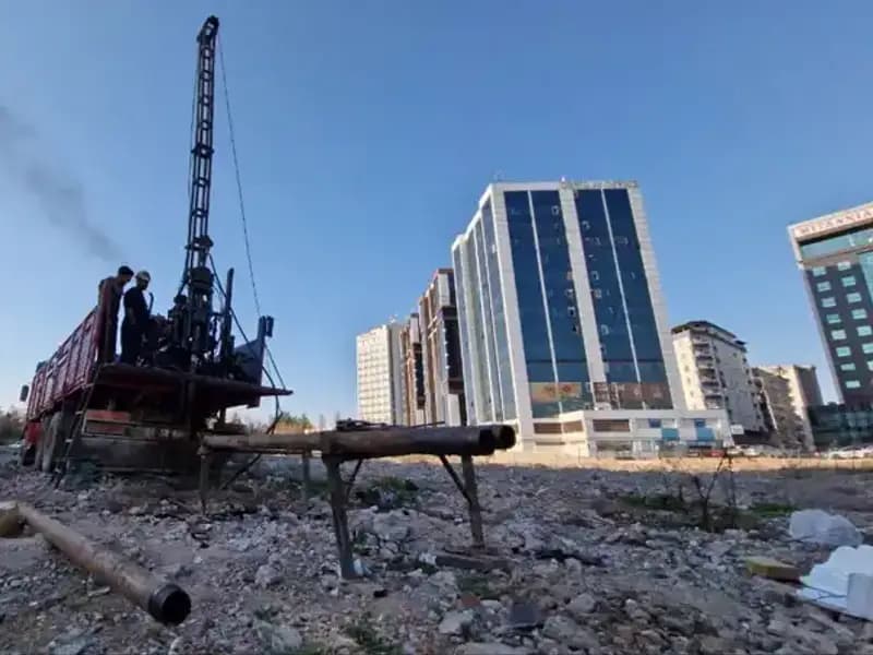 Galeria Sitesi'nde Sıra Dışı Kazı Başladı: 89 Kişilik Gizemli Tarih Ortaya Çıkıyor