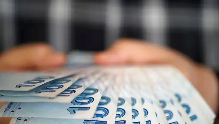 Emekli Promosyonları 2025: Bankaların Sunacağı Fırsatlar ve Detaylar