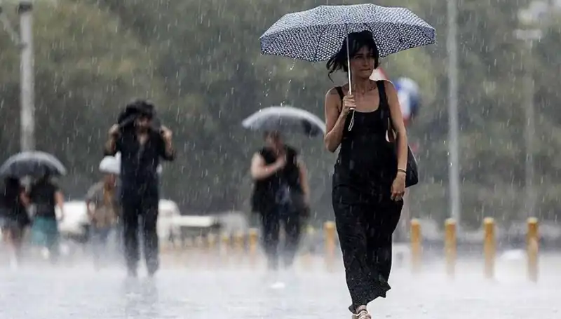 İstanbul ve Ankara'yı Vuran Sağanak Yağış: 25 İlde Etkili Olacak