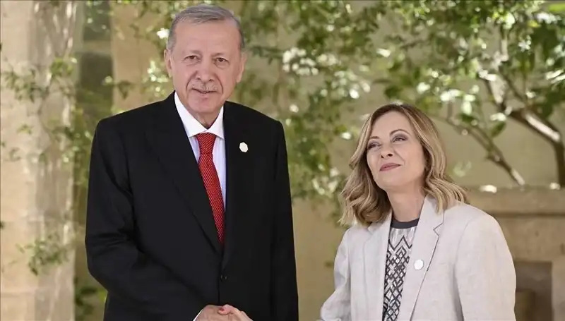 İstanbul'da Akdeniz Zirvesi: Liderler Buluşuyor, Gelecek Tasarlanıyor