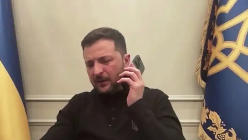 Zelenski, Macron'un Aramasıyla Gündemde: Sürpriz Anların Perde Arkası