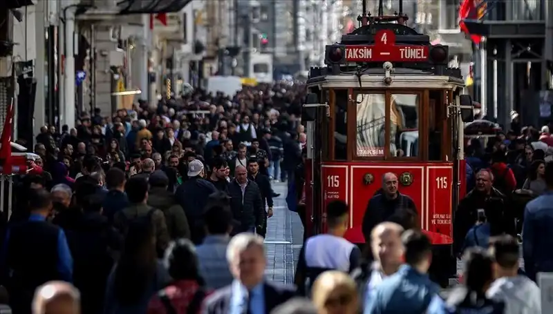 Türkiye'de Nüfus Artışı: Geleceğin Eğilimleri ve Tepkiler