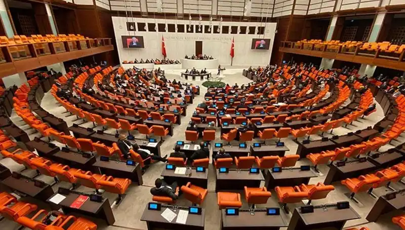 Emekli İkramiyesinde Tarihi Artış: 4.000 TL Teklifi TBMM'de!